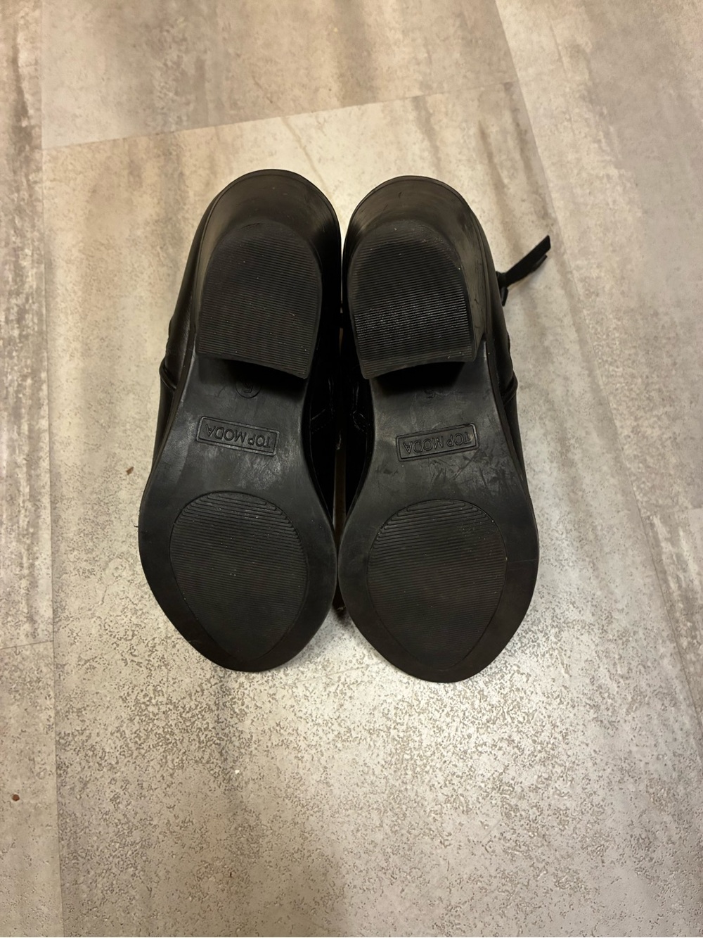 TOP Moda Black Leather-Look Ankle Booties with Tassel Zipper - Picture 5 of 5